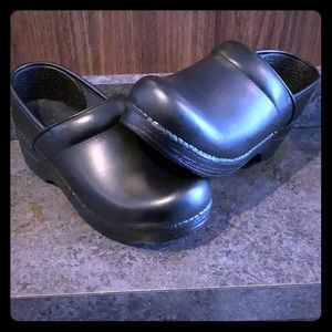Dansko work clogs !